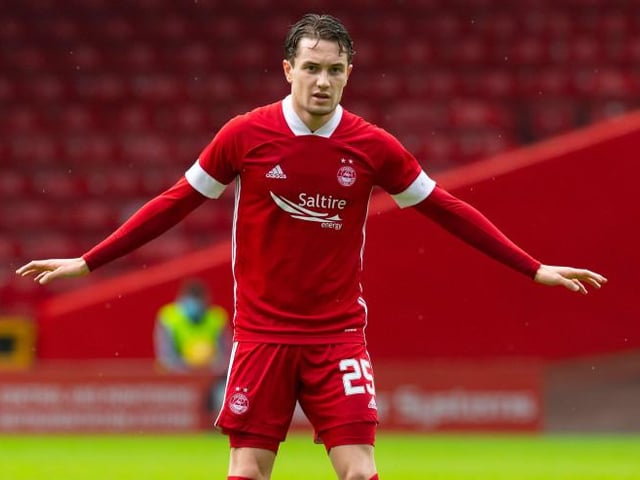 Rangers-bound Scott Wright was one of the highlights of Aberdeen's 0-0 draw with St Johnstone, after Derek McInnes stuck by the Dons winger in the face of fan criticism (The Scotsman)