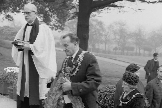 1964 and Mansfield's Remembrance Day service