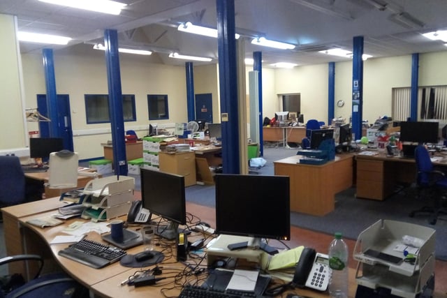 Fife Free Press newsroom at Kirk Wynd - the end of the final day before the office was closed and staff relocated to Carlyle House