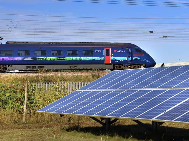 Hull Trains and Lumo shine a spotlight on the sustainability of rail travel to mark World Earth Day.