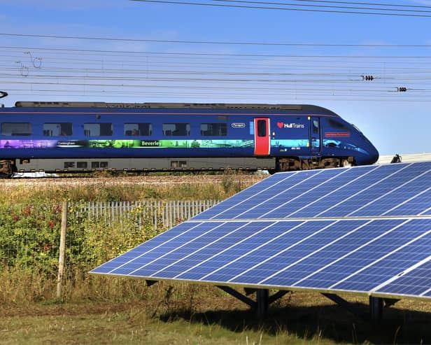 Hull Trains and Lumo shine a spotlight on the sustainability of rail travel to mark World Earth Day.