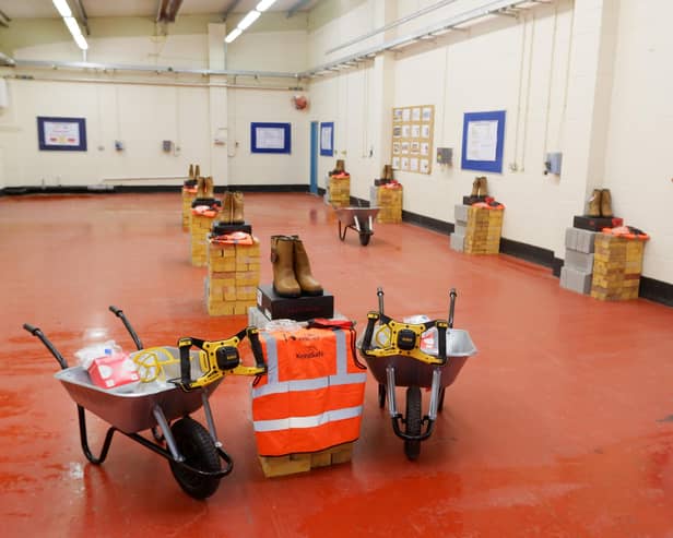 Housebuilder supports prison reduce reoffending via bricklaying academy.
