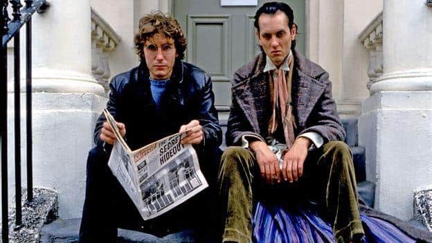 The movie stars Paul McGann and Richard E Grant as two unemployed actors surviving on a diet of drink and drugs who decide to get away from it all.