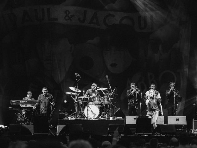 Paul Heaton and Jacqui Abbott at Doncaster by Anthony Mooney