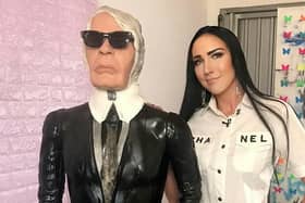 Baker Debbie Wingham with her Karl Lagerfeld cake (Photo: Debbie Wingham/SWNS)