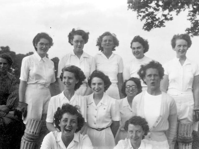 Sheffield City Libraries Ladies staff cricket team, Graves Park, 1940s