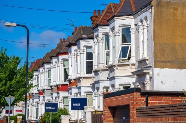 House deposits (Photo: Shutterstock)