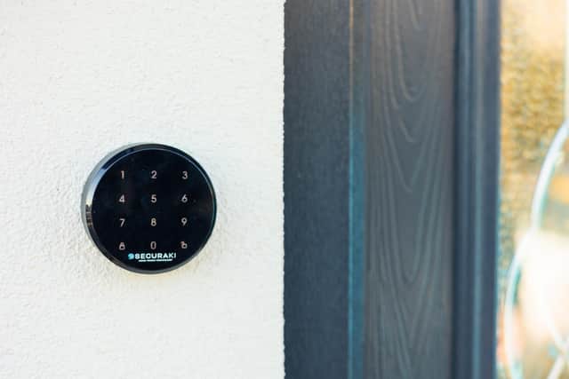 The keypad.
