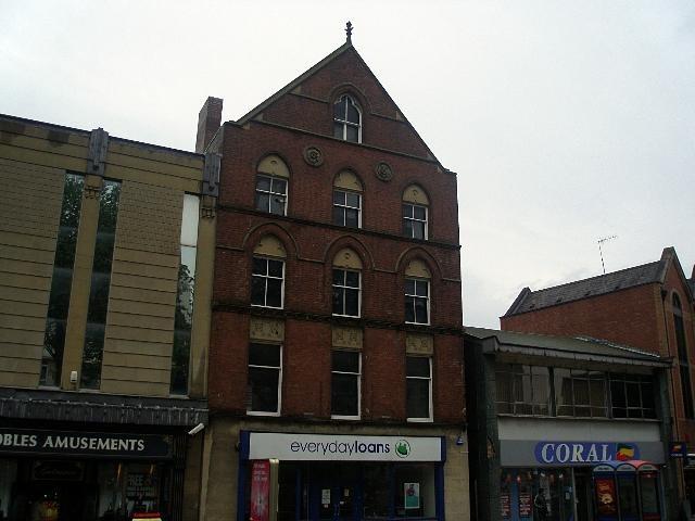 The Bell Hotel was situated on Fitzalan Square. This pub closed in 1974.