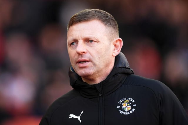 Newcastle United are closing in on the signing of a loan player, which could be confirmed on Thursday. The Magpies also agreed £250,000 compensation for Bournemouth coach Graeme Jones, who has officially joined the Magpies. (Daily Telegraph)