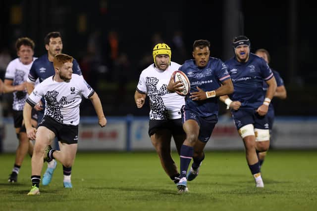 Knights' Maliq Holden runs with the ball against Bristol. Photo: George Wood/Getty Images