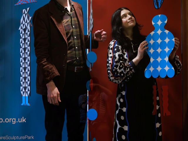 Lesley Barnes and Ross McAuley - Fashion Play