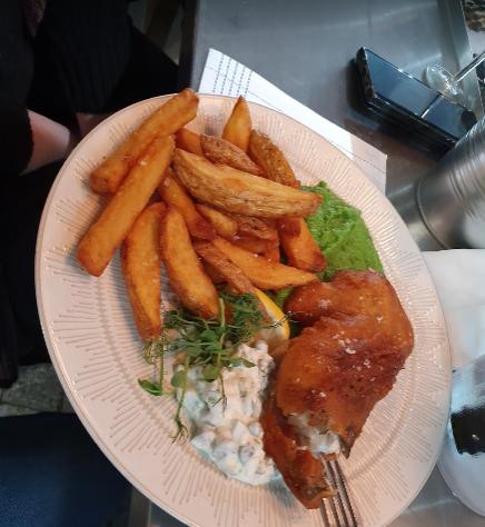 The Clam and Cork have a team of passionate chefs that will satisfy your craving for fresh fish and chips. You can visit them at, Market Place Stall 3, Doncaster Fish Market, Doncaster, or call them on - 07889 486854.