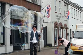 A street performer at a previous Bawtry Festival.