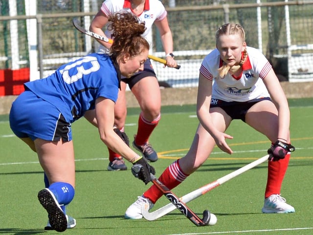 Bea Hutson closes down her opposite number.