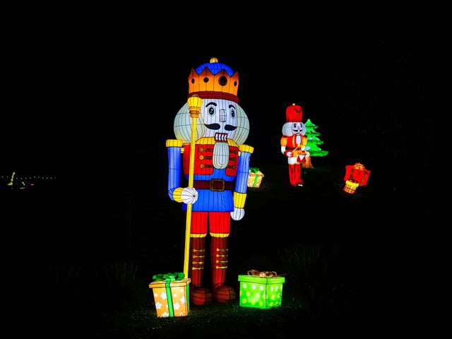 Yorkshire Wildlife Park winter illuminations 2025