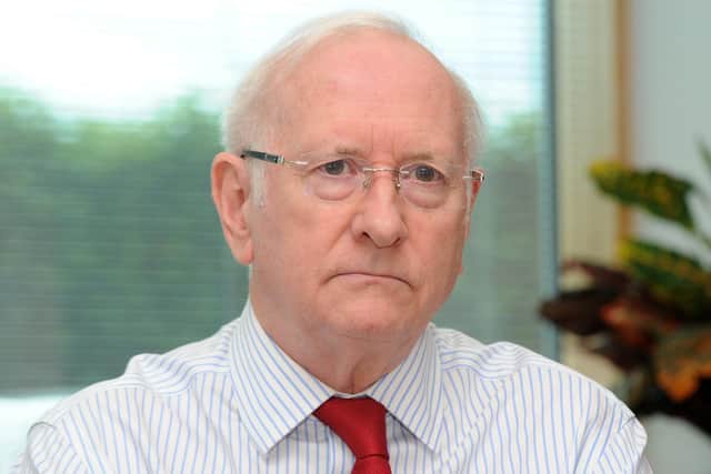 Dr Alan Billings