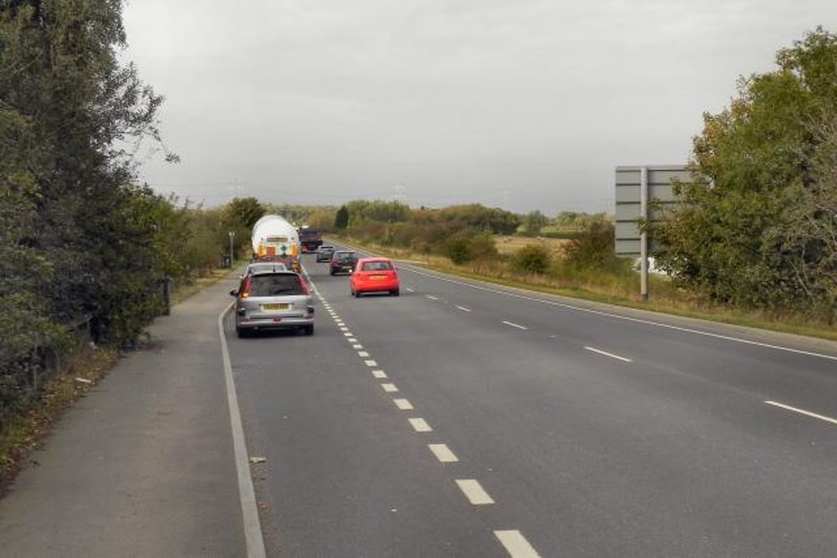 BREAKING Serious RTA on Doncaster road Doncaster Free Press