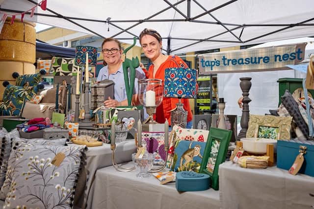 Artisan food and craft fayre at Lakeside Village