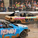 Callum McKee (210) avoids the spinning Terry Garrod (338) on his way to second place in the 2L Banger World Final.
