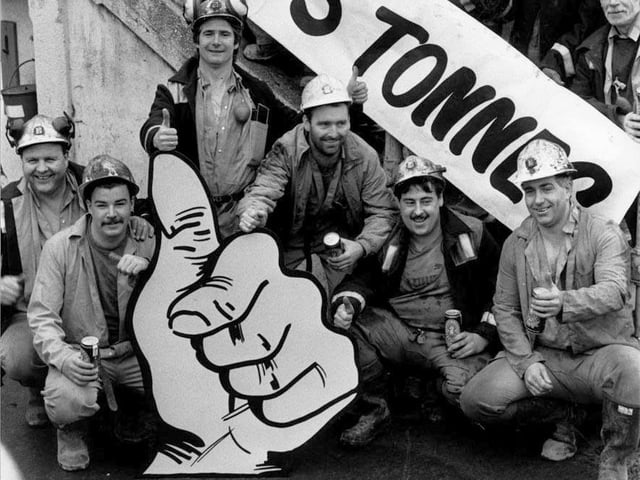 Miners at Bentley pit celebrate their production record in 1989