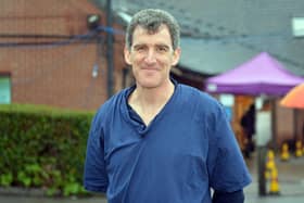 Dr Ollie Hart