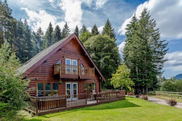 This property is a magnificent log cabin, with amazing views over Scotland's iconic Loch Ness. The cabin has three bedrooms and three bathrooms as well. Available for offers over 250,000 GBP