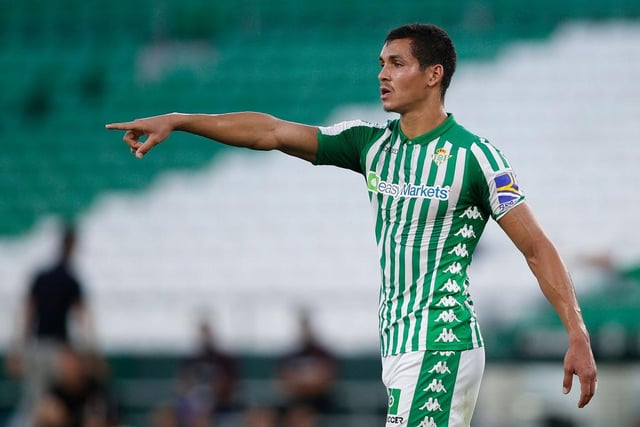 Liverpool are close to signing Real Betis defender Aissa Mandi for £9m as a replacement for Dejan Lovern, who joined Zenit Saint Petersburg last week. (Daily Star)