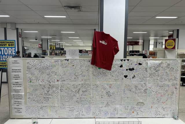 Customers have been leaving emotional messages of support ahead of the closing of Doncaster's Wilko store.