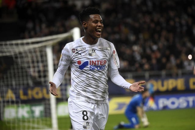Rangers target Bongani Zungu has revealed that he no longer plays for French side Amiens. The South African has been heavily linked with a switch to Ibrox for a reported fee of £4.5m. The player replied to a comment on Twitter saying he no longer belongs to the Ligue 2 outfit. (Scottish Sun)