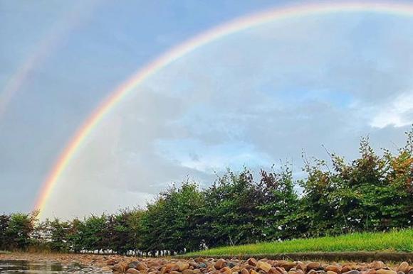 After Storm Ellen @excusemephotography captured this rainbow.