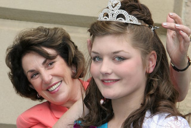 Buxton Wells Dressings, 2012 queen Lauren-May Lomas was crowned by well known former MP Edwina Currie