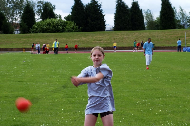 Preparing for a big throw at the 2004 games.