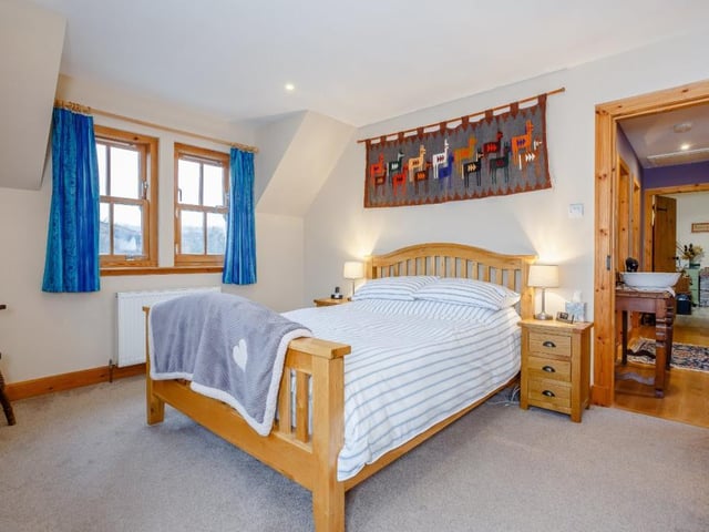 Main House - principal bedroom.