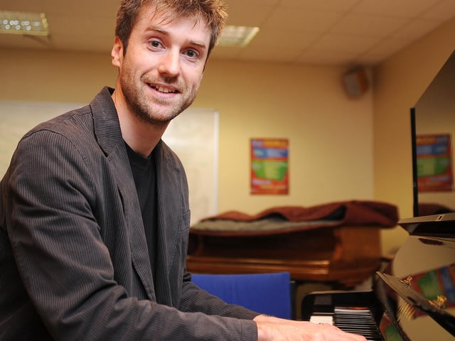 Craig Laszkowicz performed at the Don Valley Festival in 2011
