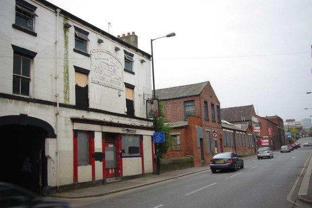 The Matilda Tavern was situated at 100 Matilda Street. This pub opened in 1825 and closed in 2005.