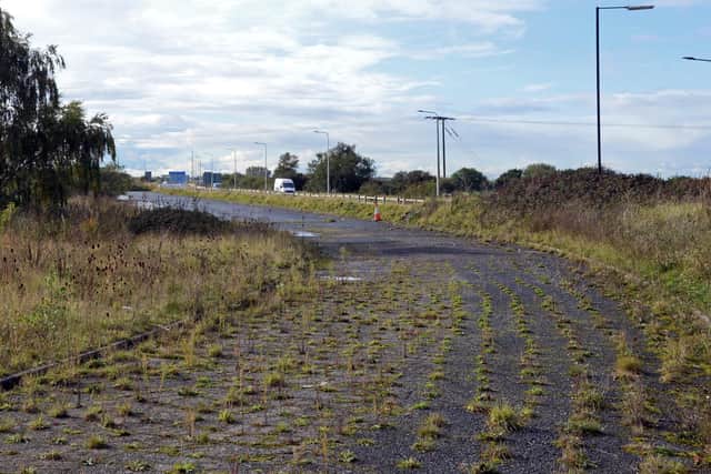 A small portion of the A18 (M), that was abandoned in 1979 when the M180 was built. Picture: NDFP-06-10-20-UnusedRoad 3-NMSY