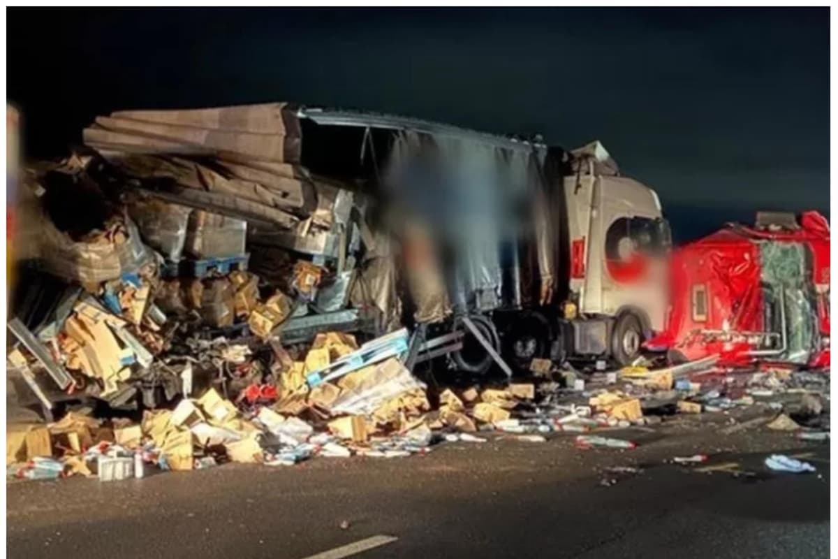 Serious Four Vehicle Collision Closes M180 Motorway Near Doncaster serious-four-vehicle-collision-closes-m180-motorway-near-doncaster