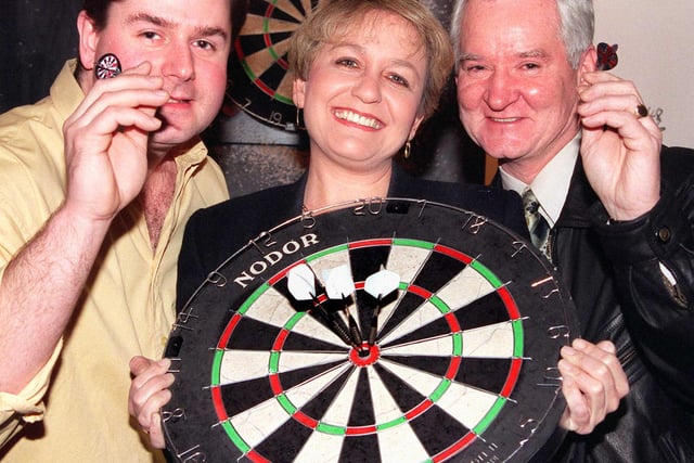 Whether you scored a bullseye or bag o' nuts see who you can spot in these retro darts pictures