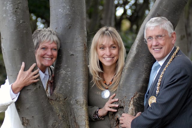 Mayor Coun John Anglin and Mayoress Chris Anglin make Michaela welcome in 2009.