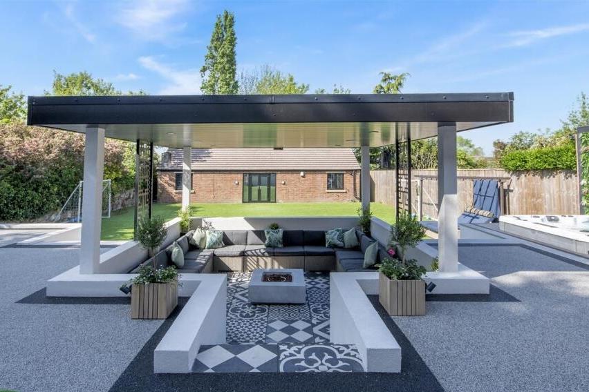 Step inside £1.65m contemporary home with annexe and building plot, in top location