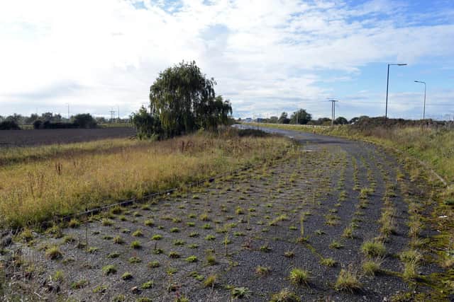 A small portion of the A18 (M), that was abandoned in 1979 when the M180 was built. Picture: NDFP-06-10-20-UnusedRoad 1-NMSY