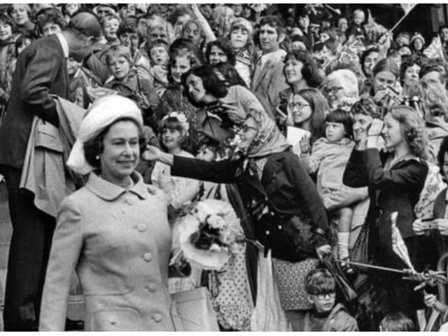 Crowds at Doncaster Racecourse during a Silver Jubilee visit in 1977.