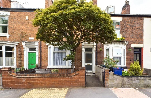 Period mid town house, conveniently located and offering great potential to the discerning buyer.