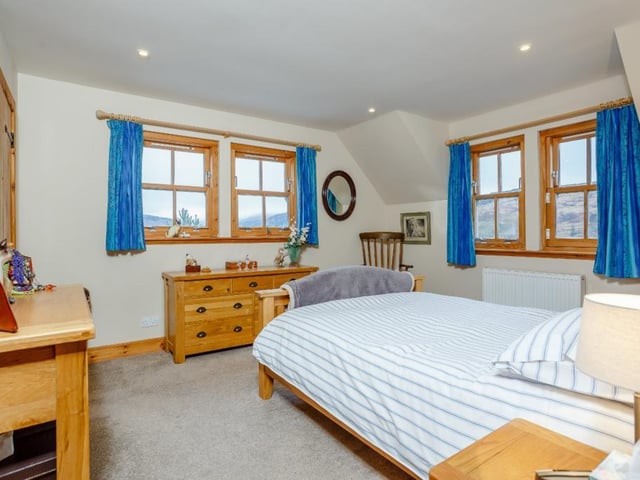 Main House - principal bedroom.