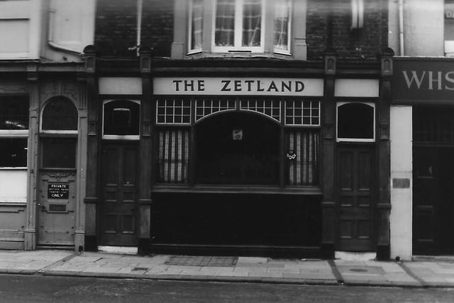 The Zetland in Church Street in 1979. Did you love to have a pint there?