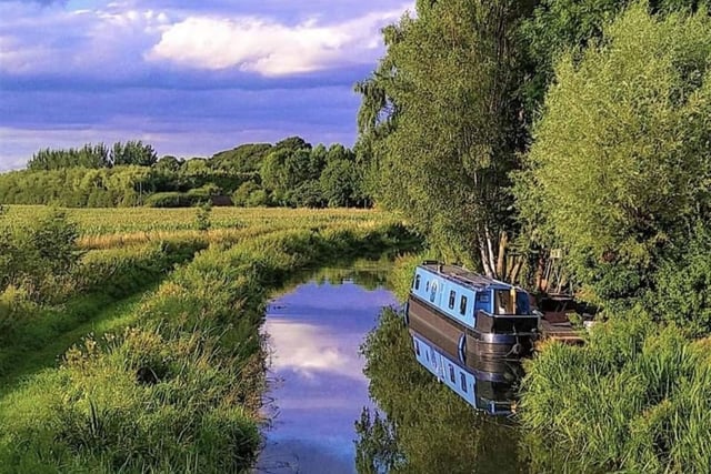 Kingfisher ready to sale down the Chesterfield Canal.