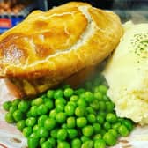 The Olde Castle is offering free hot meals to help with the cost of living crisis.