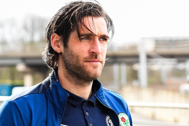 Sunderland have completed the signing of ex-Swansea City and Blackburn Rovers forward Danny Graham on a one-year deal. (Sunderland Echo)