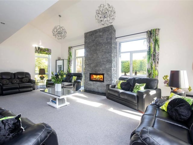 Drawing room.
